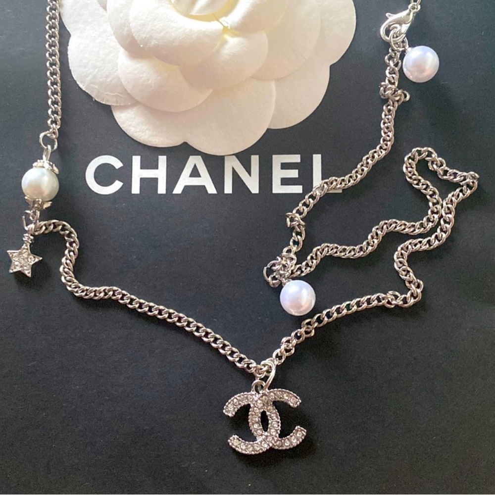 REPOSHING - Chanel Silver Pearl CC Logo Necklace